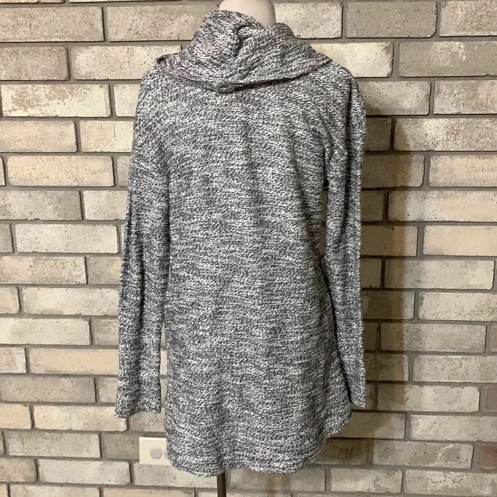 3for$20 sweater large  - Picture 2 of 3